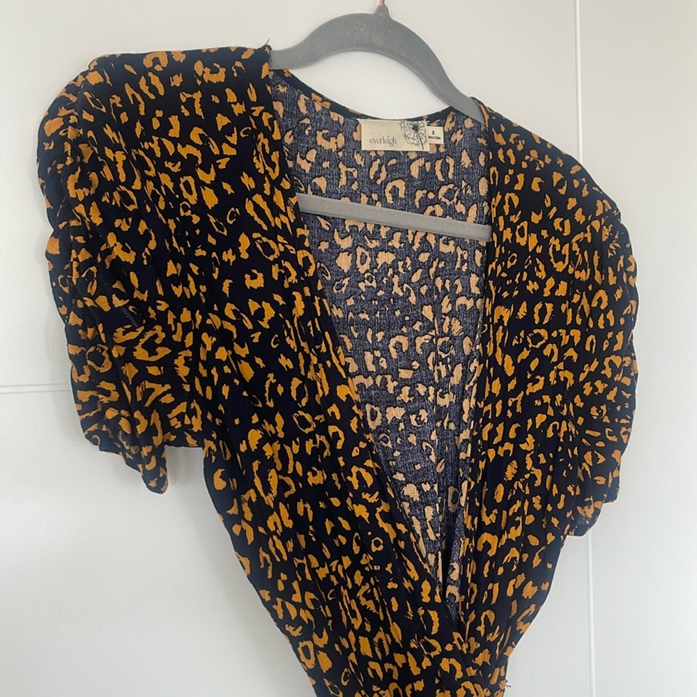 Everleigh Printed Wrap Dress. Navy & Mustard Cheetah. Size S. New Without Tags